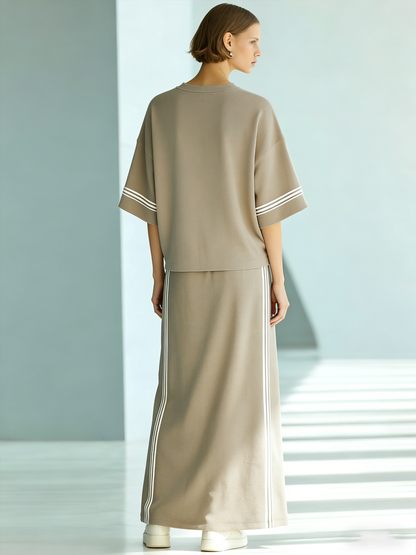 Women's Fashionable Casual Light Khaki Color-block T-shirt And Long Skirt Set
