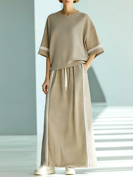 Women's Fashionable Casual Light Khaki Color-block T-shirt And Long Skirt Set